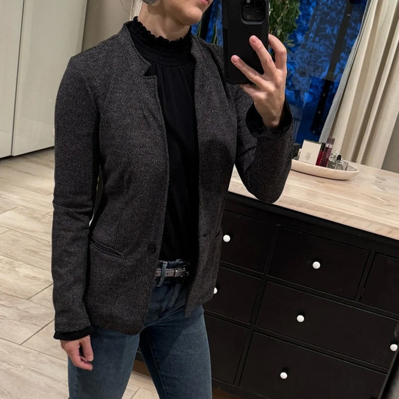 Banana Republic Blazer - Picture 11 of 16